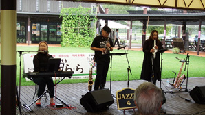 Jazzy4♪(ジャジーフォー) Jazzy4♪(ジャジーフォー)