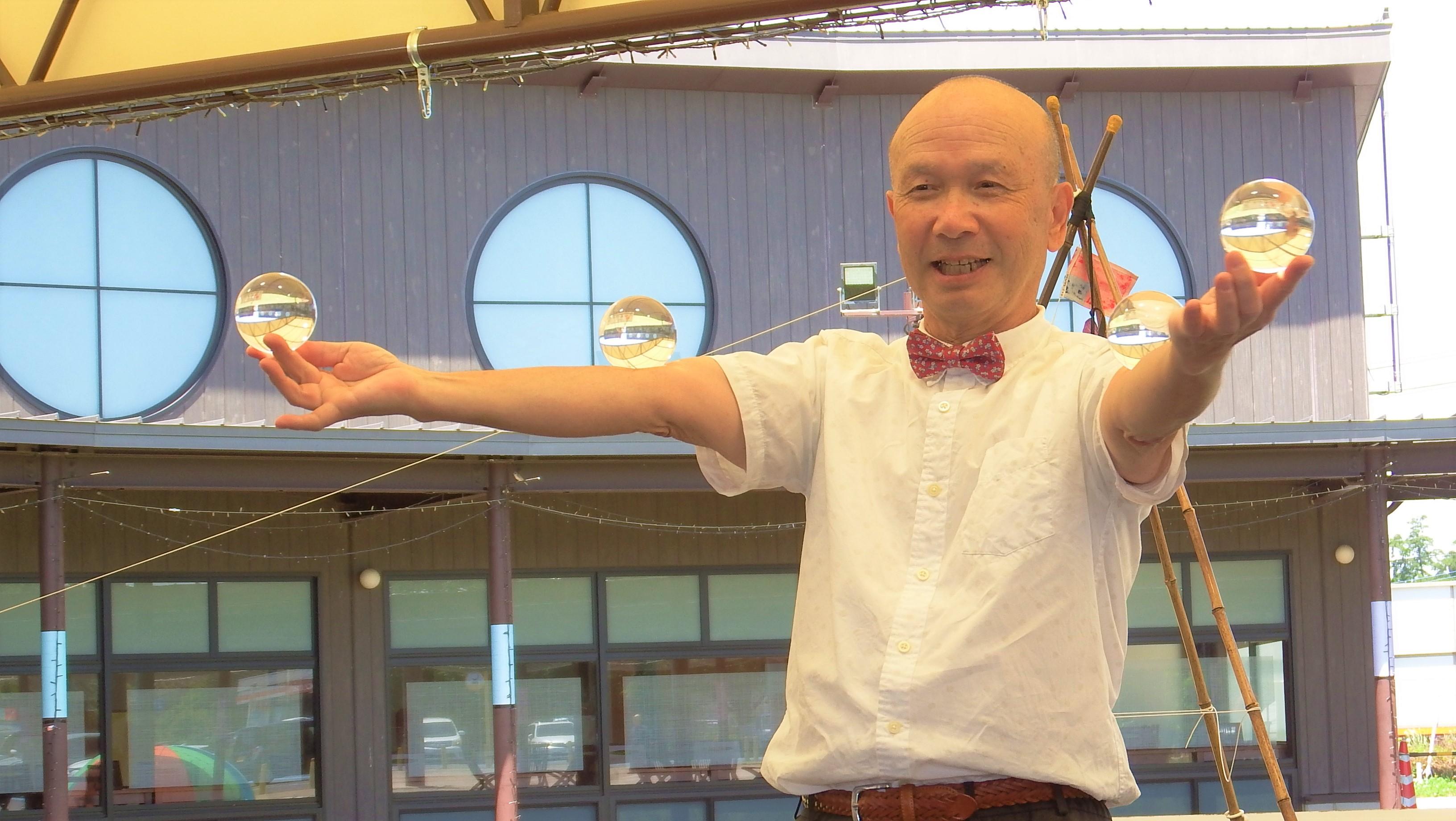 ジャグラー岡田孝之&和太鼓奏者片平博 ジャグラー岡田孝之&和太鼓奏者片平博