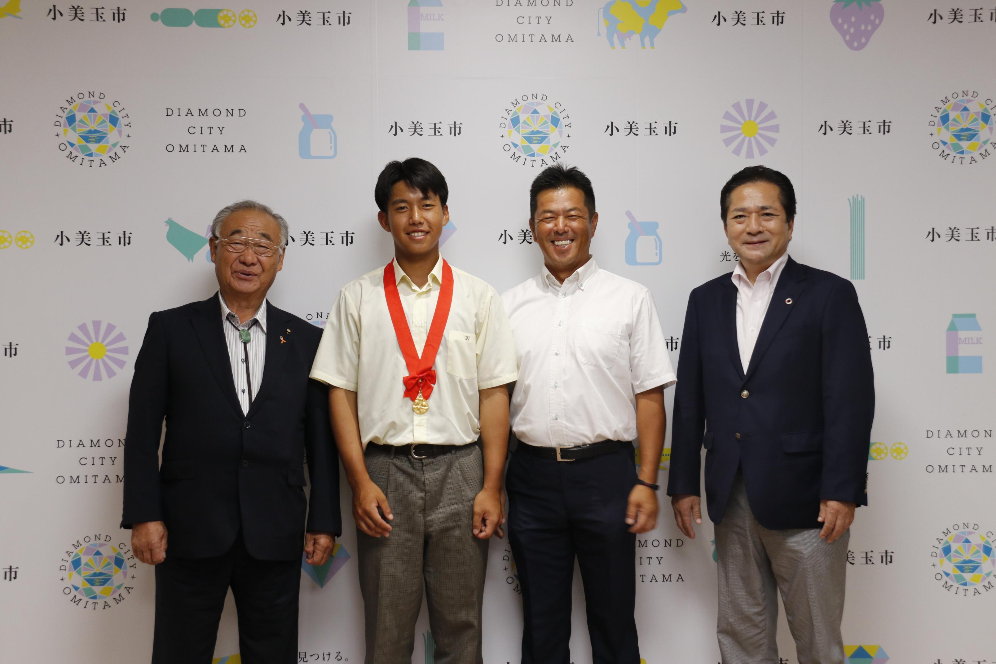 中本選手と市長 中本選手と市長