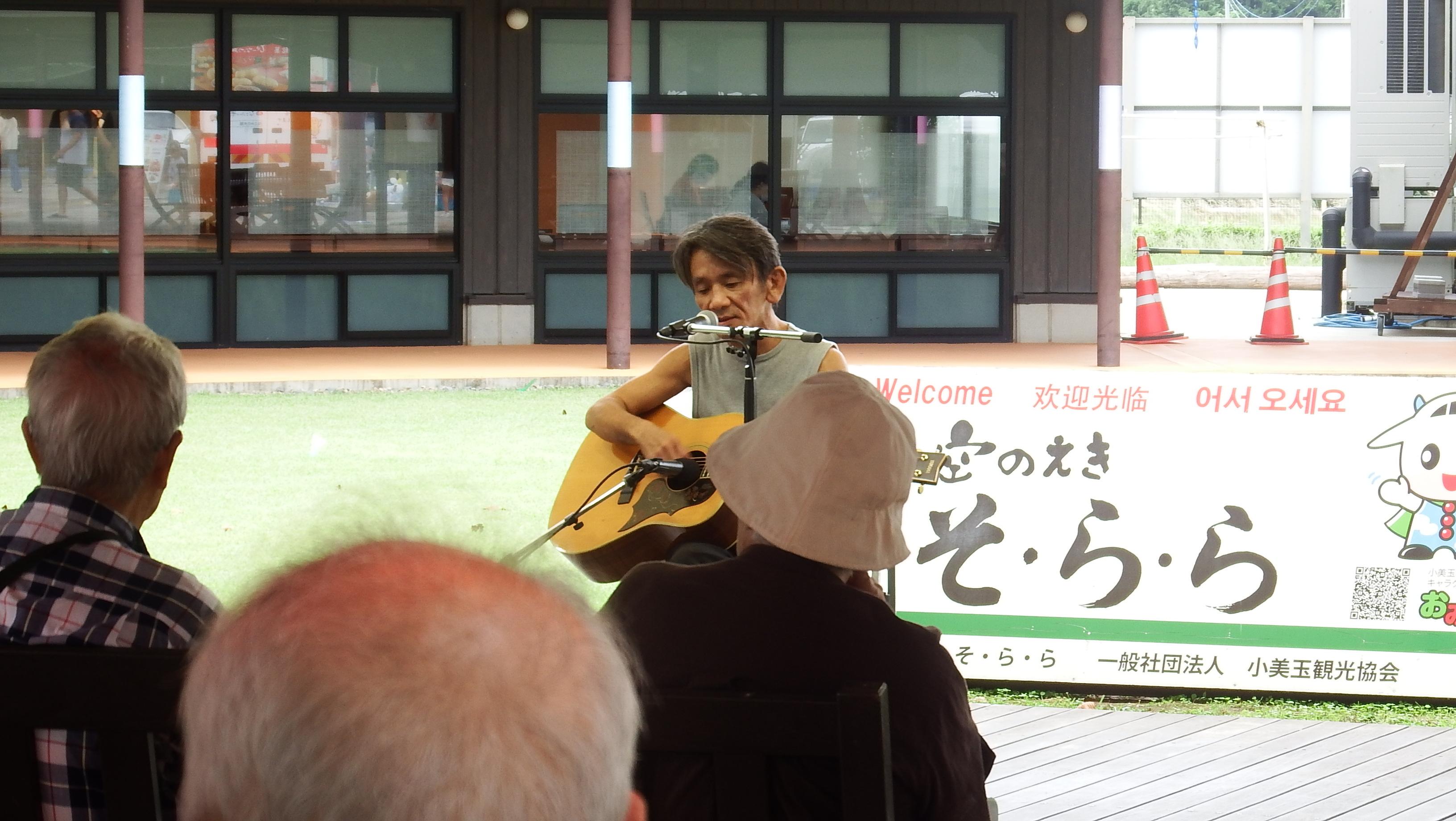 内山智晶写真2 内山智晶写真2