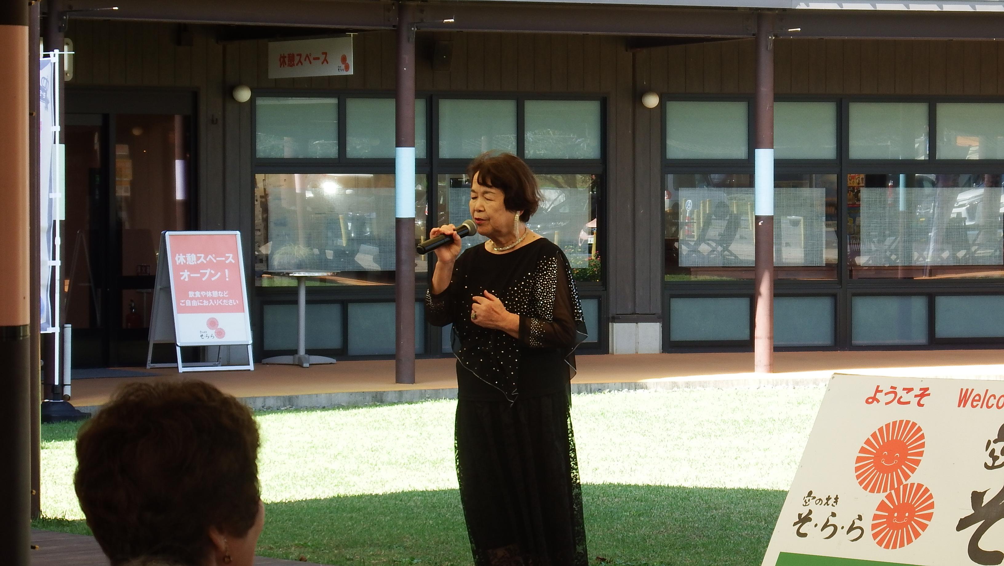 カラオケ楽園出演者写真11 カラオケ楽園出演者写真11