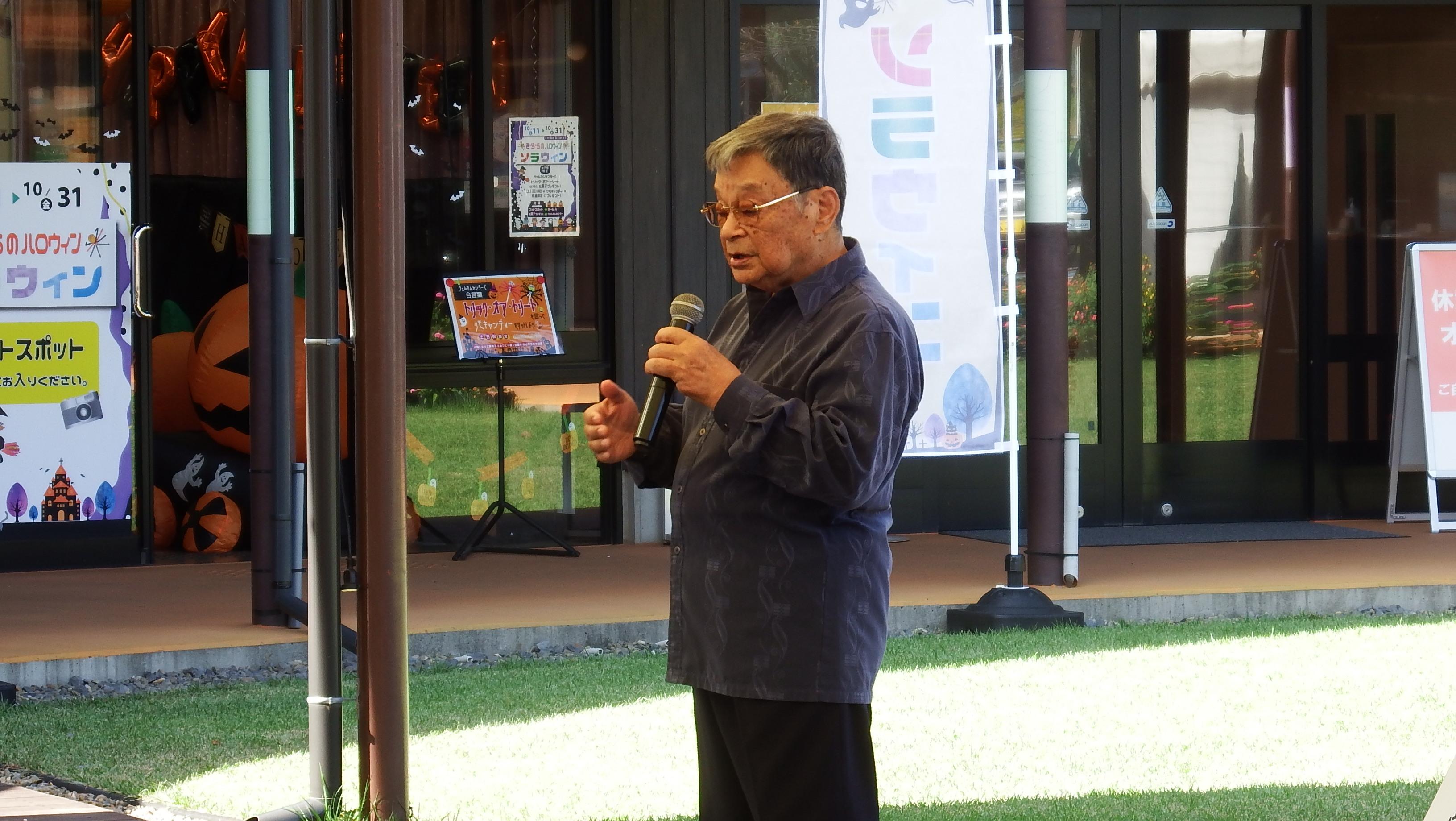 カラオケ楽園出演者写真12 カラオケ楽園出演者写真12