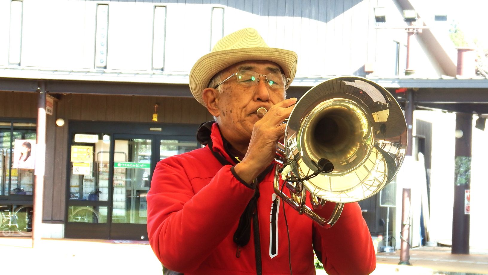 「チャーリー栗原」各種管楽器のマラソン演奏 「チャーリー栗原」各種管楽器のマラソン演奏