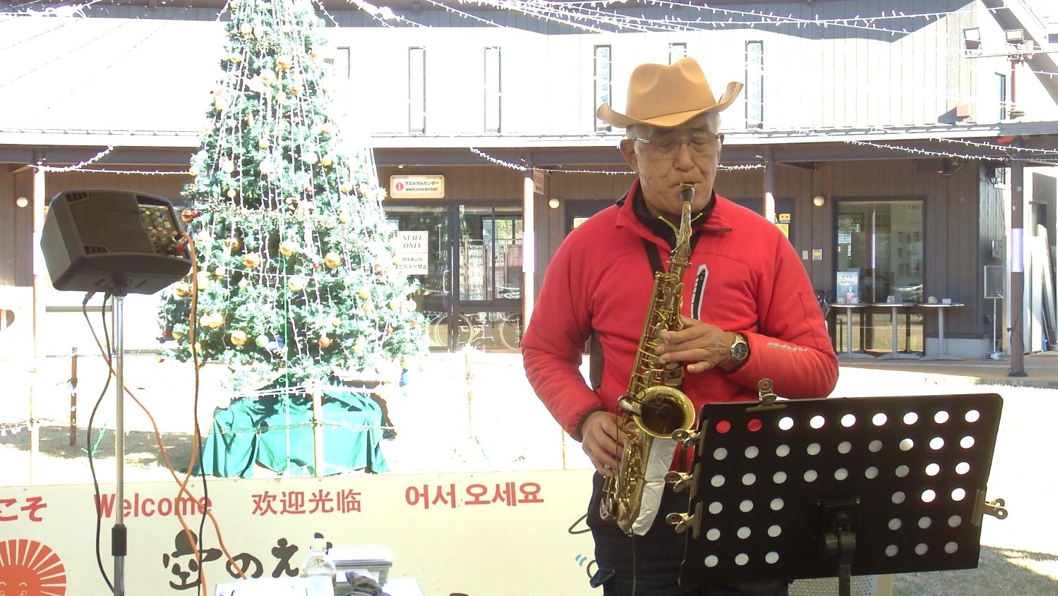 「チャーリー栗原」各種管楽器のマラソン演奏 「チャーリー栗原」各種管楽器のマラソン演奏