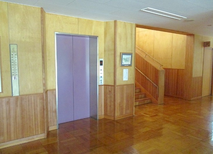 10.1階エレベーター