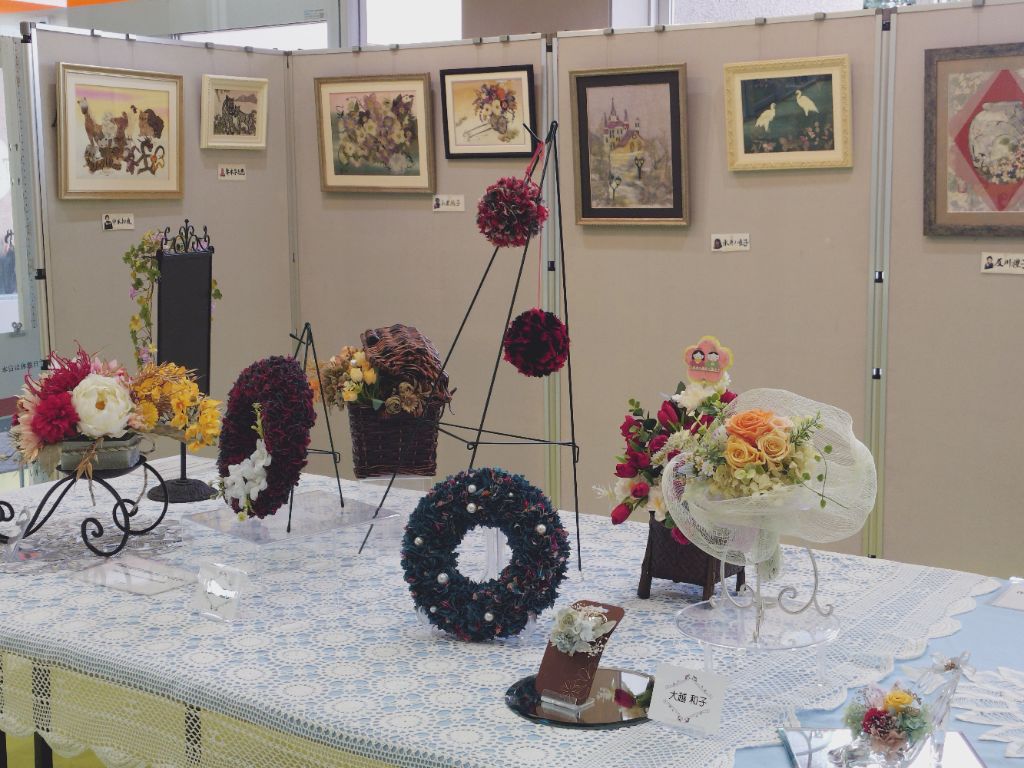 【画像2】フラワーアレンジメント薔薇の会＆みのり手芸